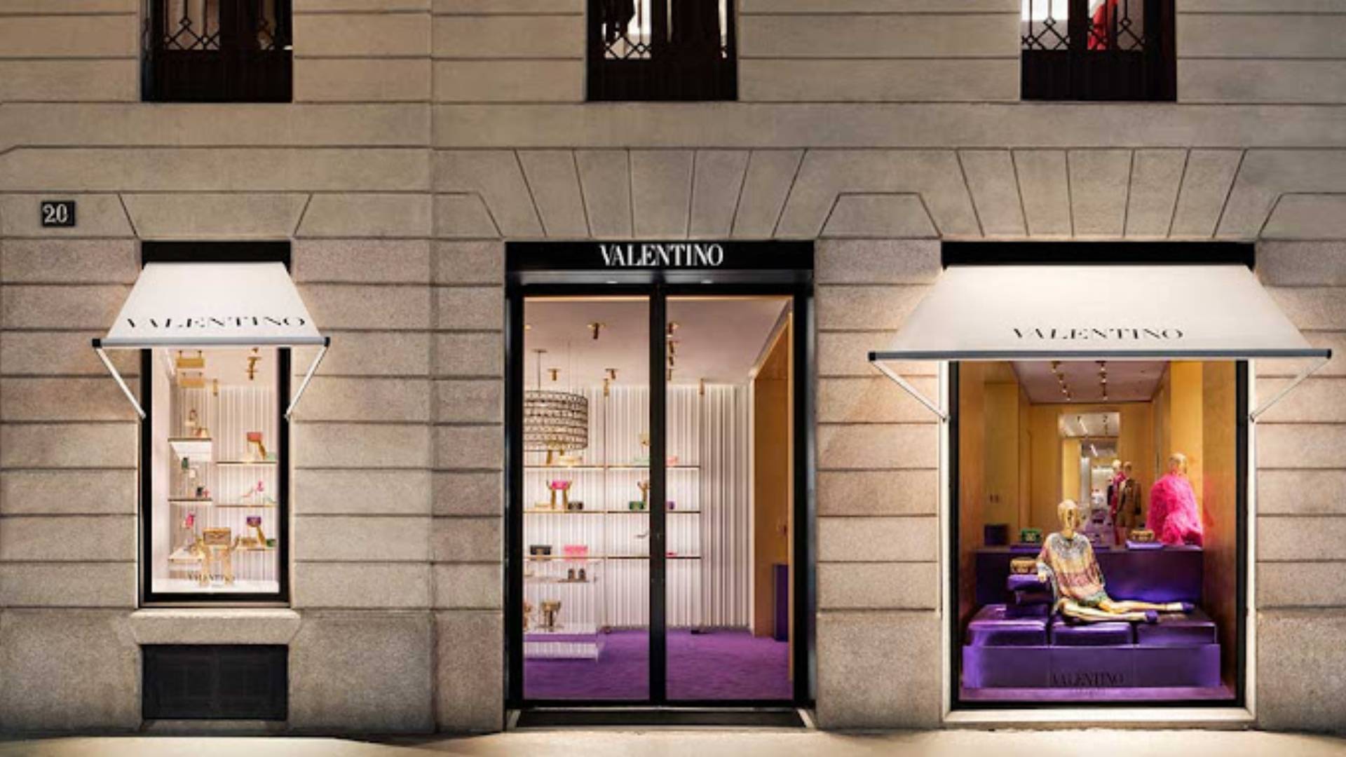 Valentino - Milla de Oro de Madrid - Barrio de Salamanca - Calle Ortega y Gasset - boutique de moda y lujo